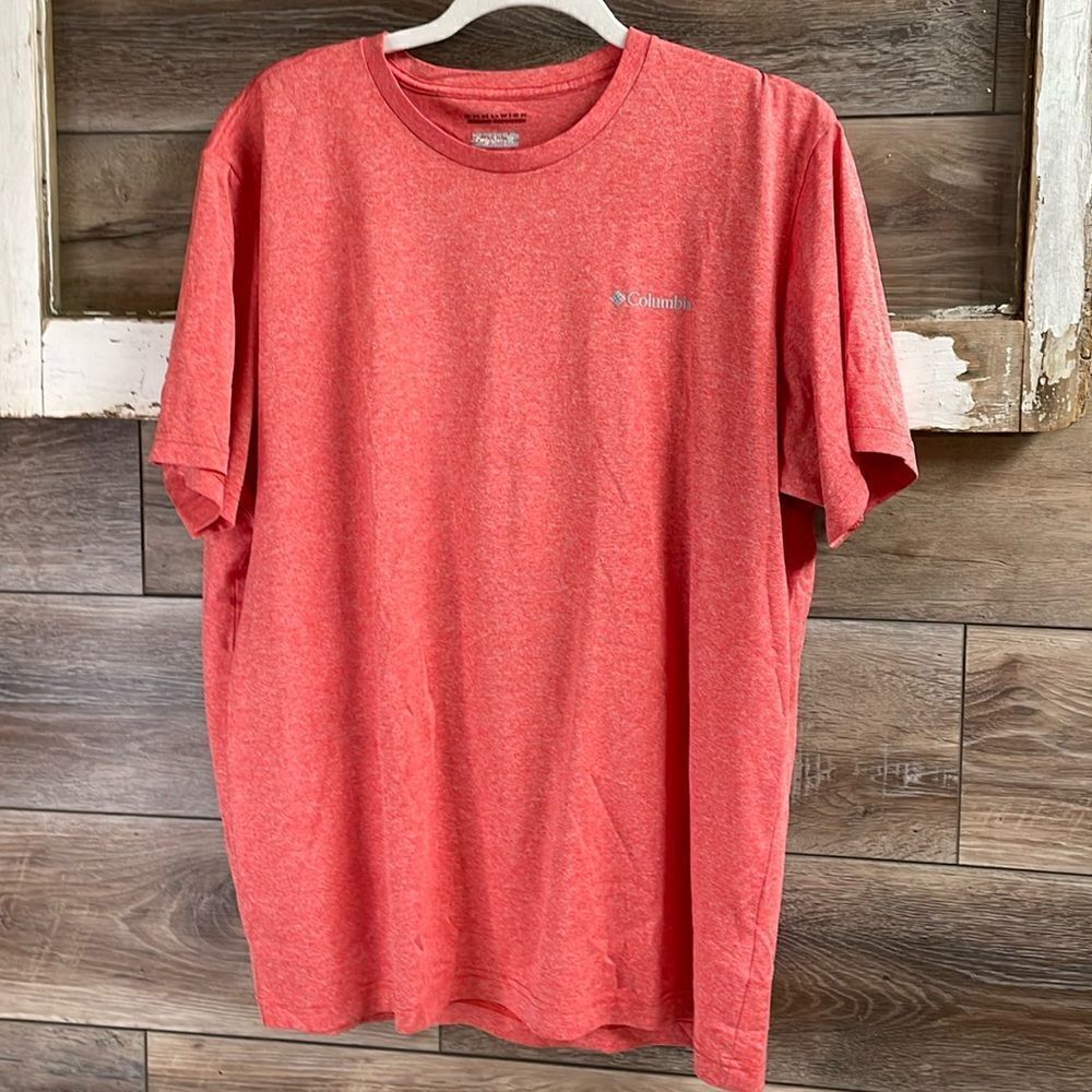 Columbia Omniwick Regular Fit Sportswear Mens Tshirt, Size Large , Salmon Color